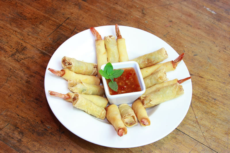 Spring rolls & Prawn Cutlets